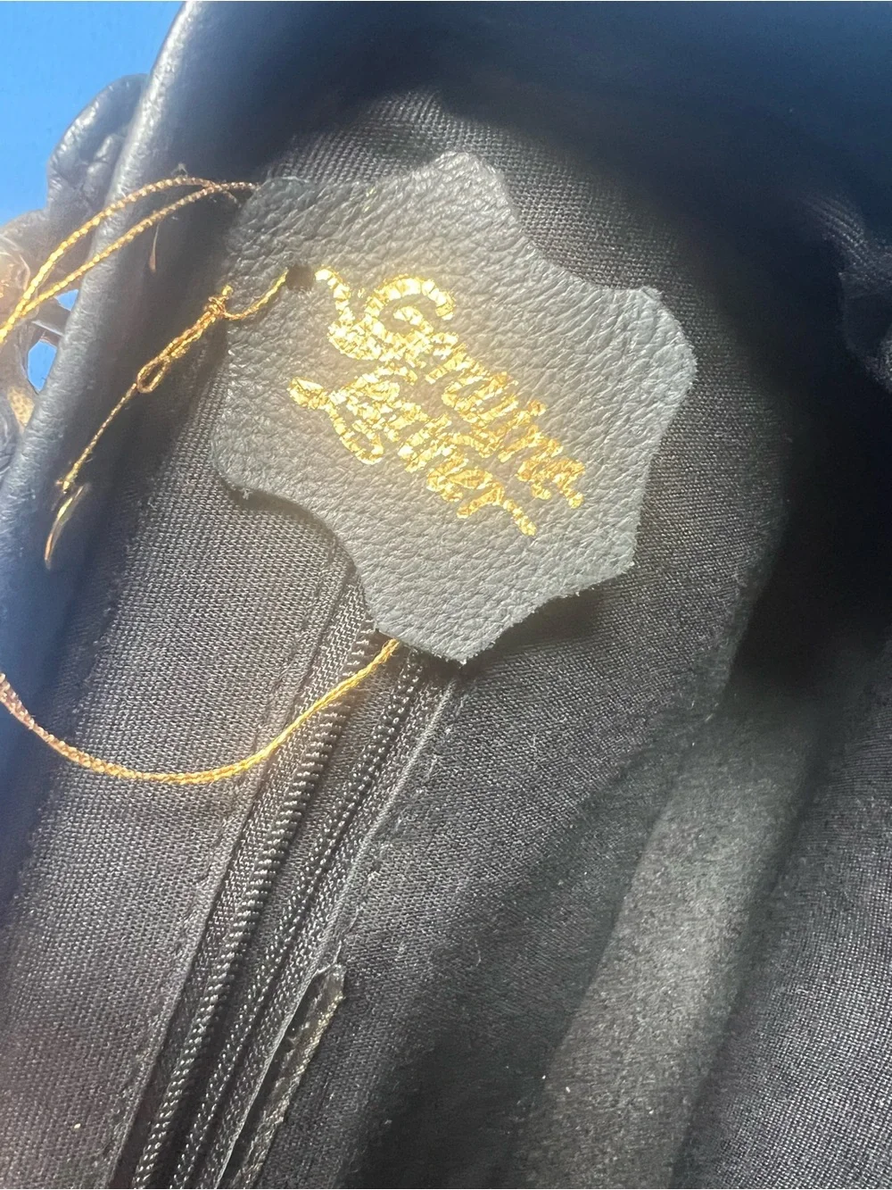 N/A sleek black